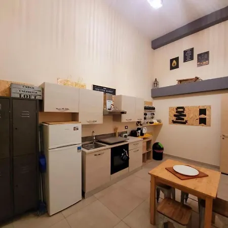 Apartment Industry